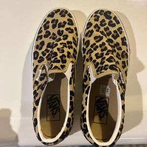 Womens leopard van sneakers